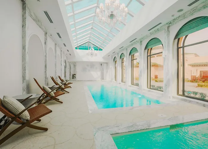 Royal Saray Resort
