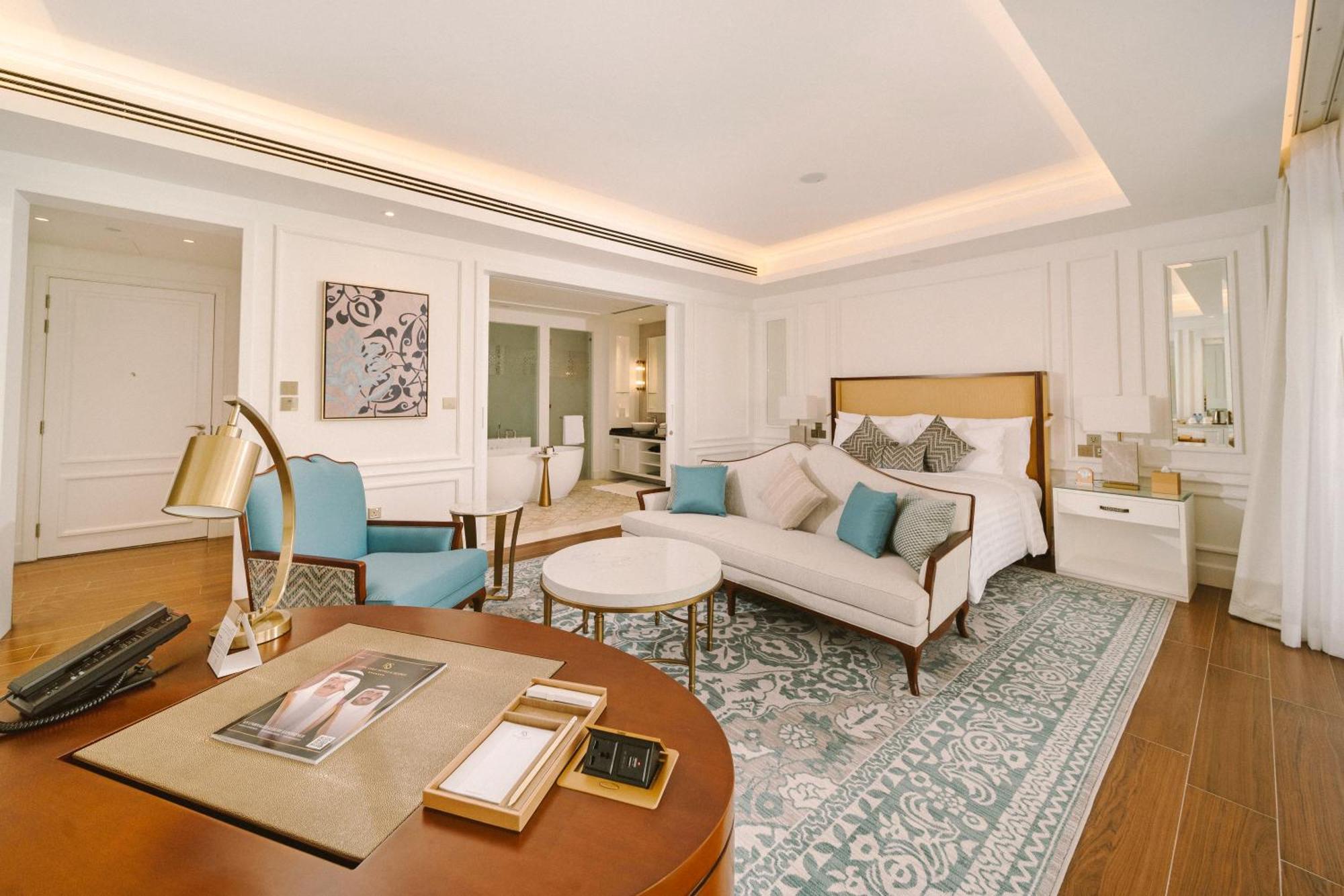 Royal Saray 5* Manama