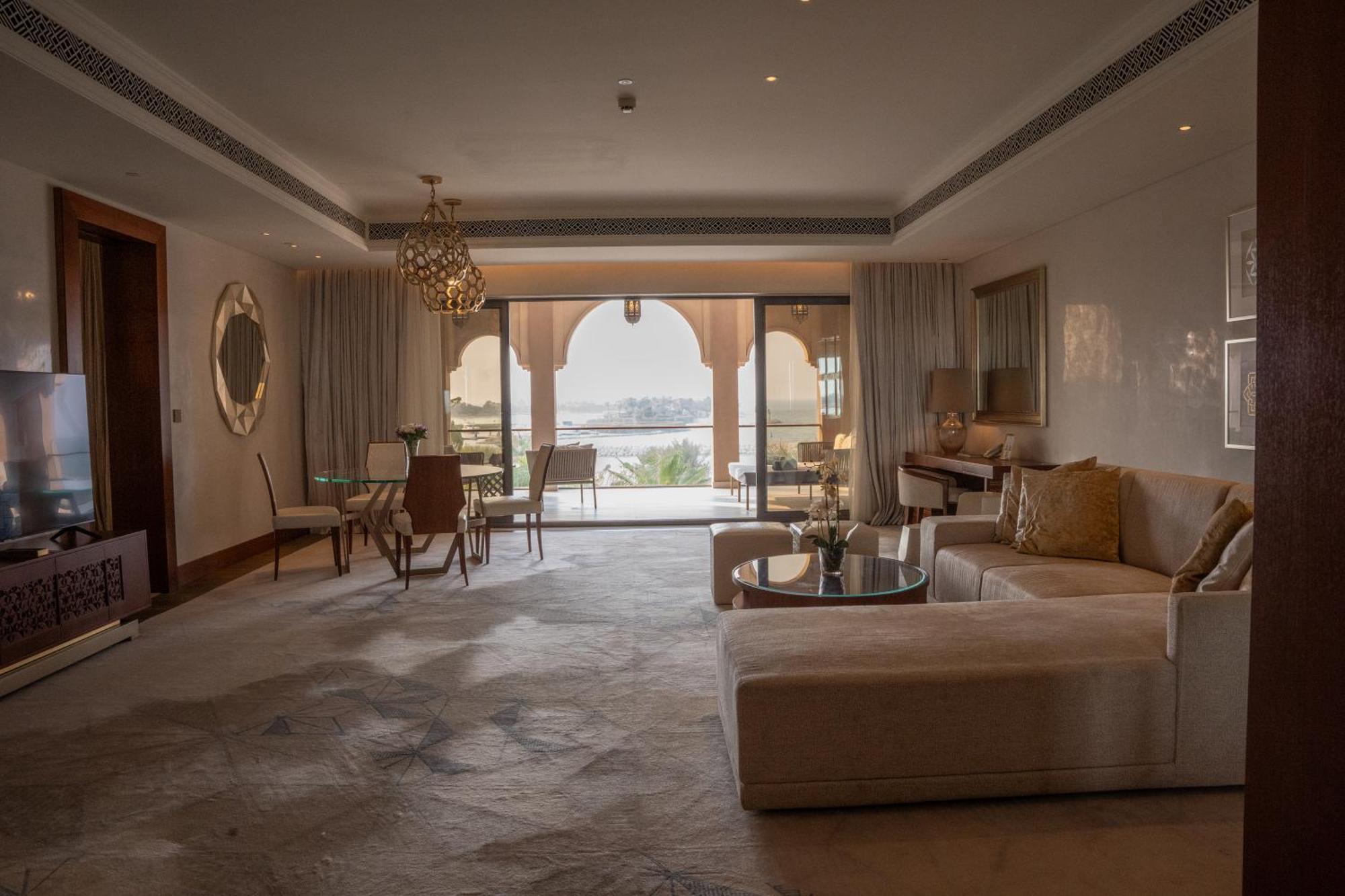 Royal Saray 5*