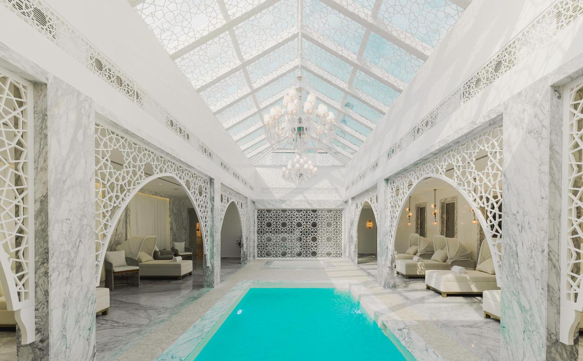 Royal Saray Rezort Manama